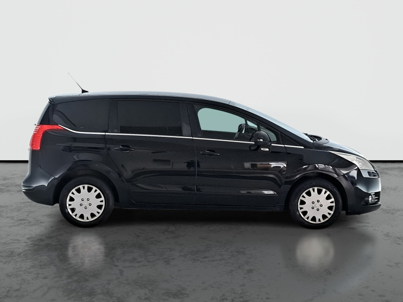 Peugeot 5008, 2012