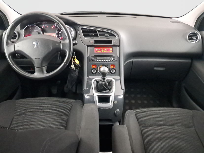 Peugeot 5008, 2012