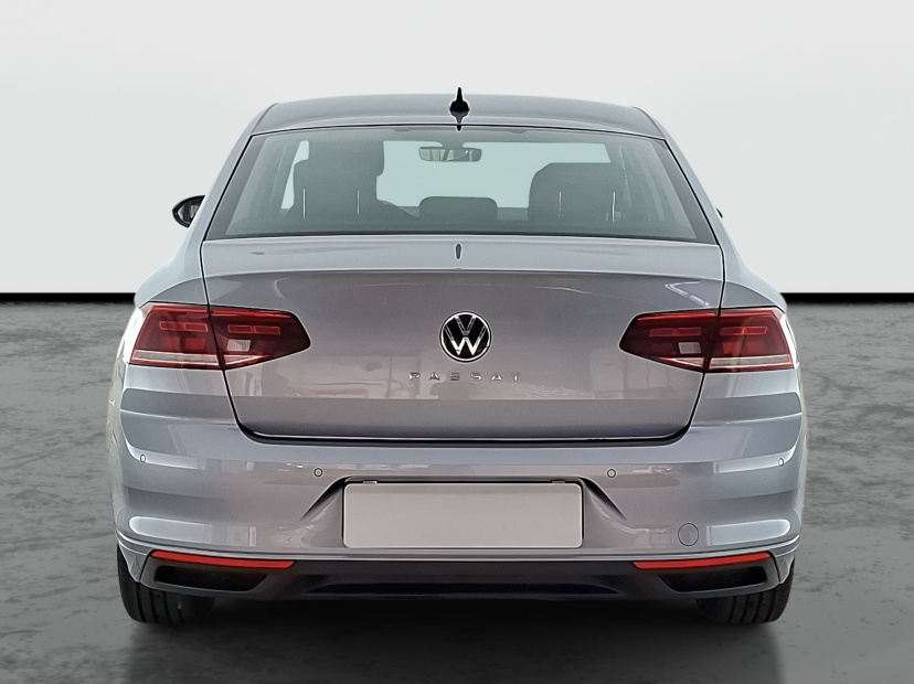 Volkswagen Passat, 2022