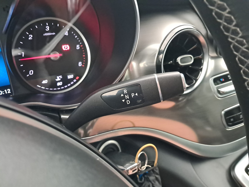 Mercedes-Benz V, 2021