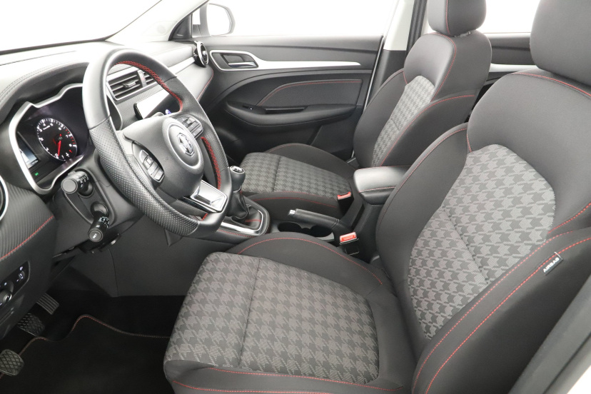 MG ZS SUV, 2024