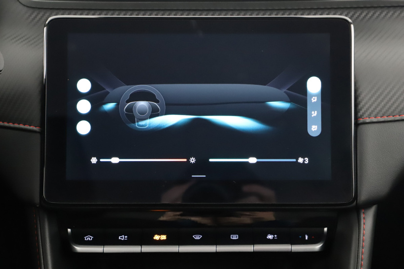 MG ZS SUV, 2024
