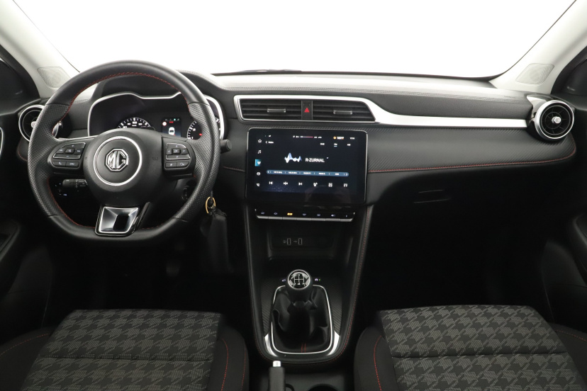 MG ZS SUV, 2024