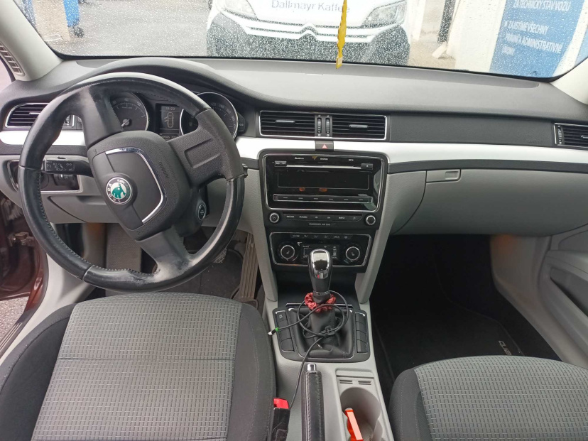 Škoda Superb, 2012