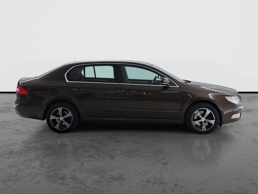 Škoda Superb, 2012