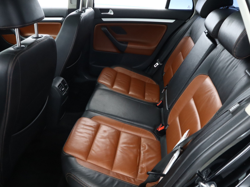 Volkswagen Golf, 2011