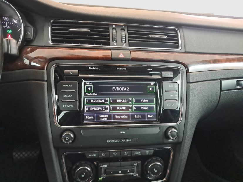 Škoda Superb, 2012