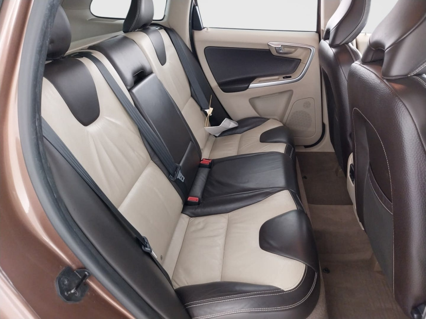 Volvo XC60, 2009