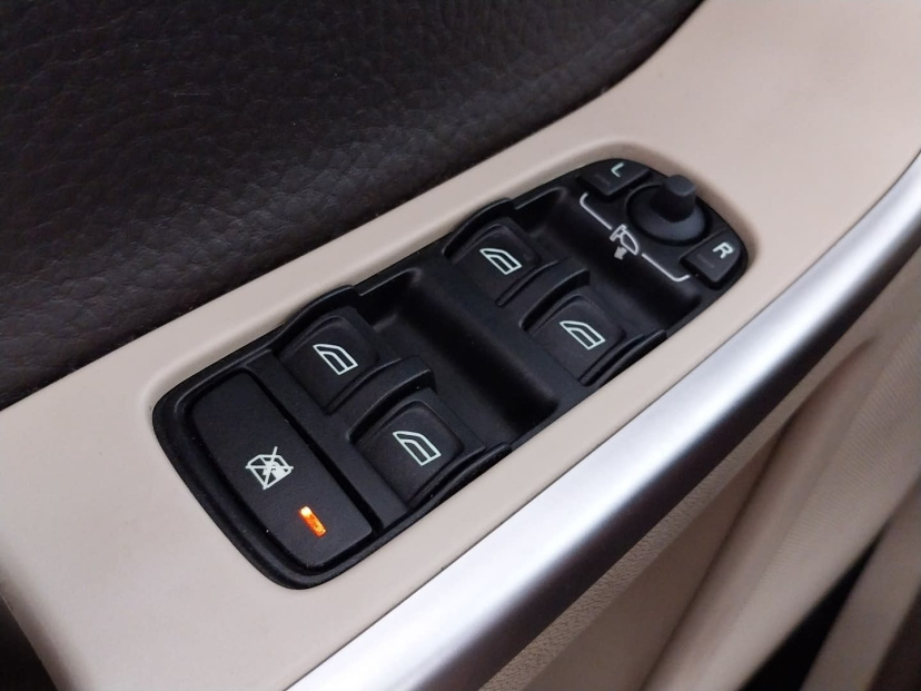 Volvo XC60, 2009