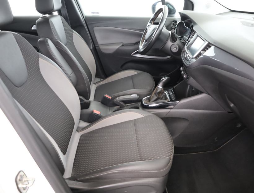 Opel Crossland, 2017