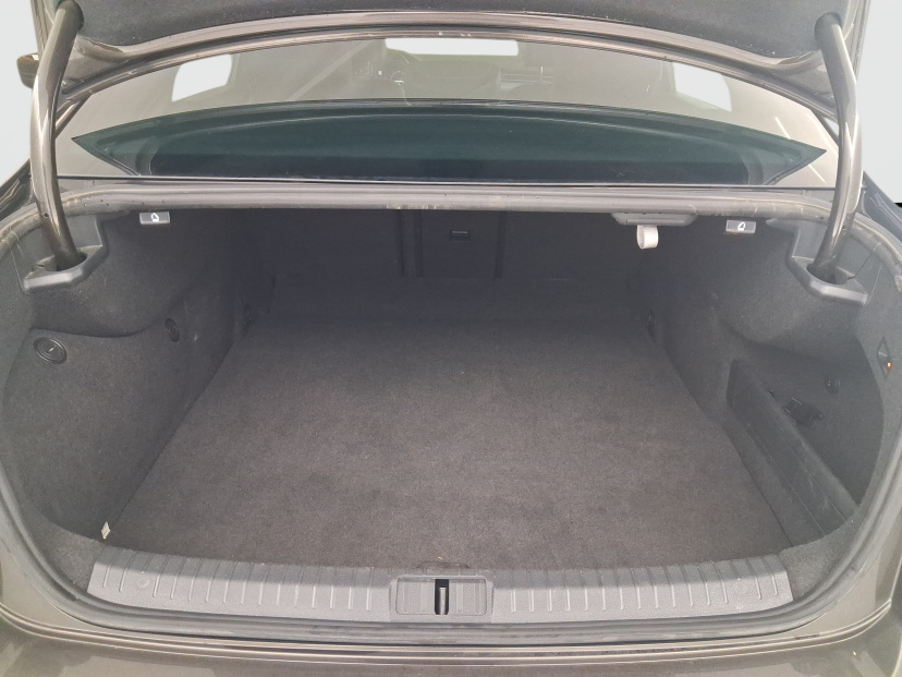 Volkswagen Passat, 2016