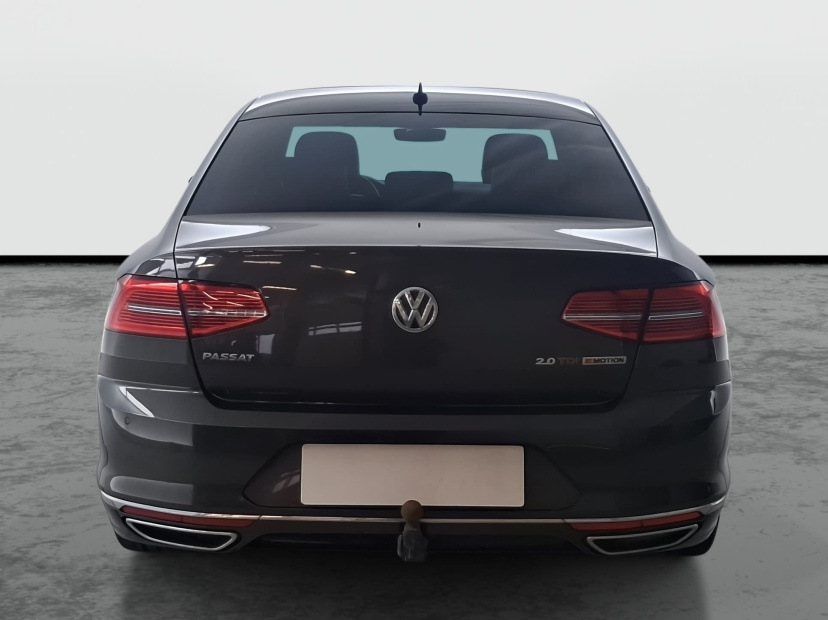 Volkswagen Passat, 2016