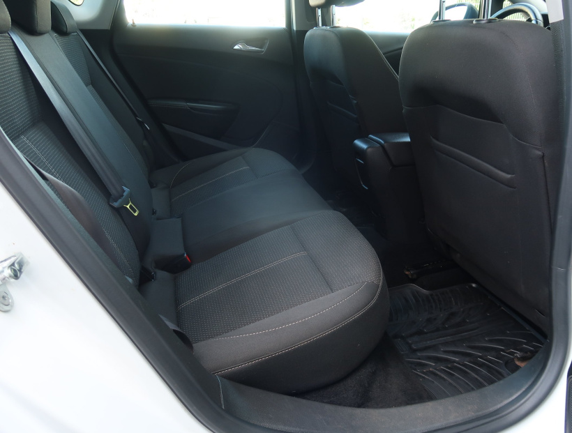 Opel Astra, 2014