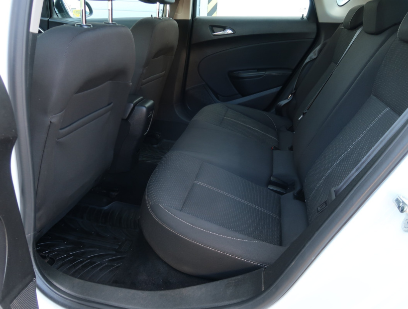 Opel Astra, 2014