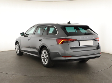 Škoda Octavia - 2023