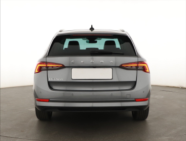 Škoda Octavia - 2023