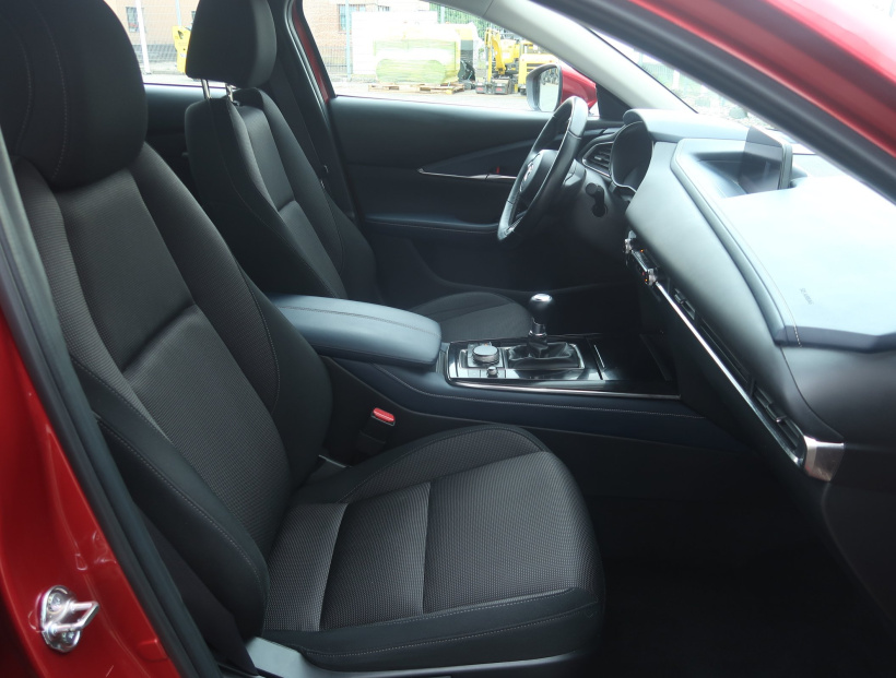Mazda CX-30, 2019