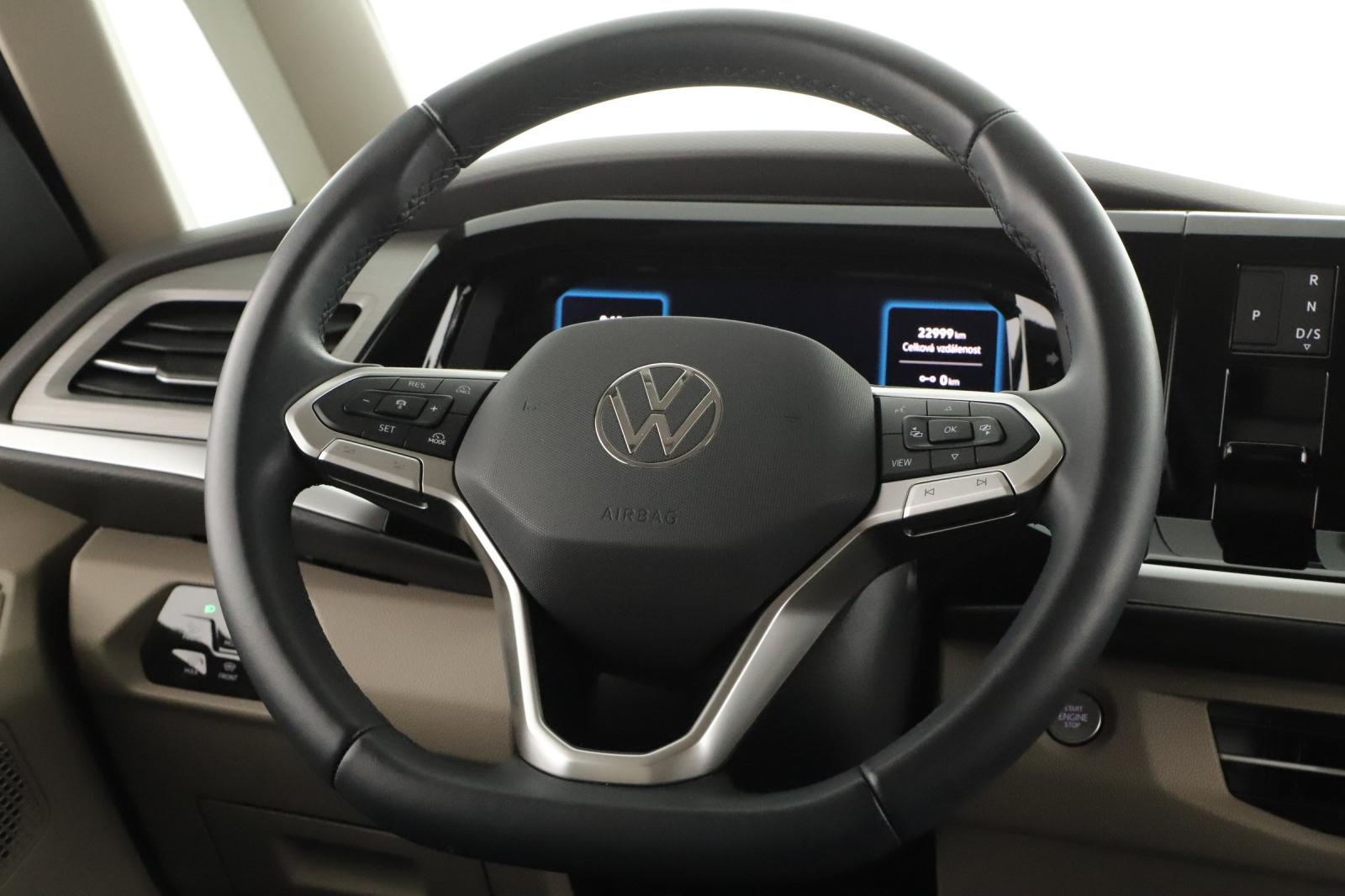 Volkswagen Multivan - 2024