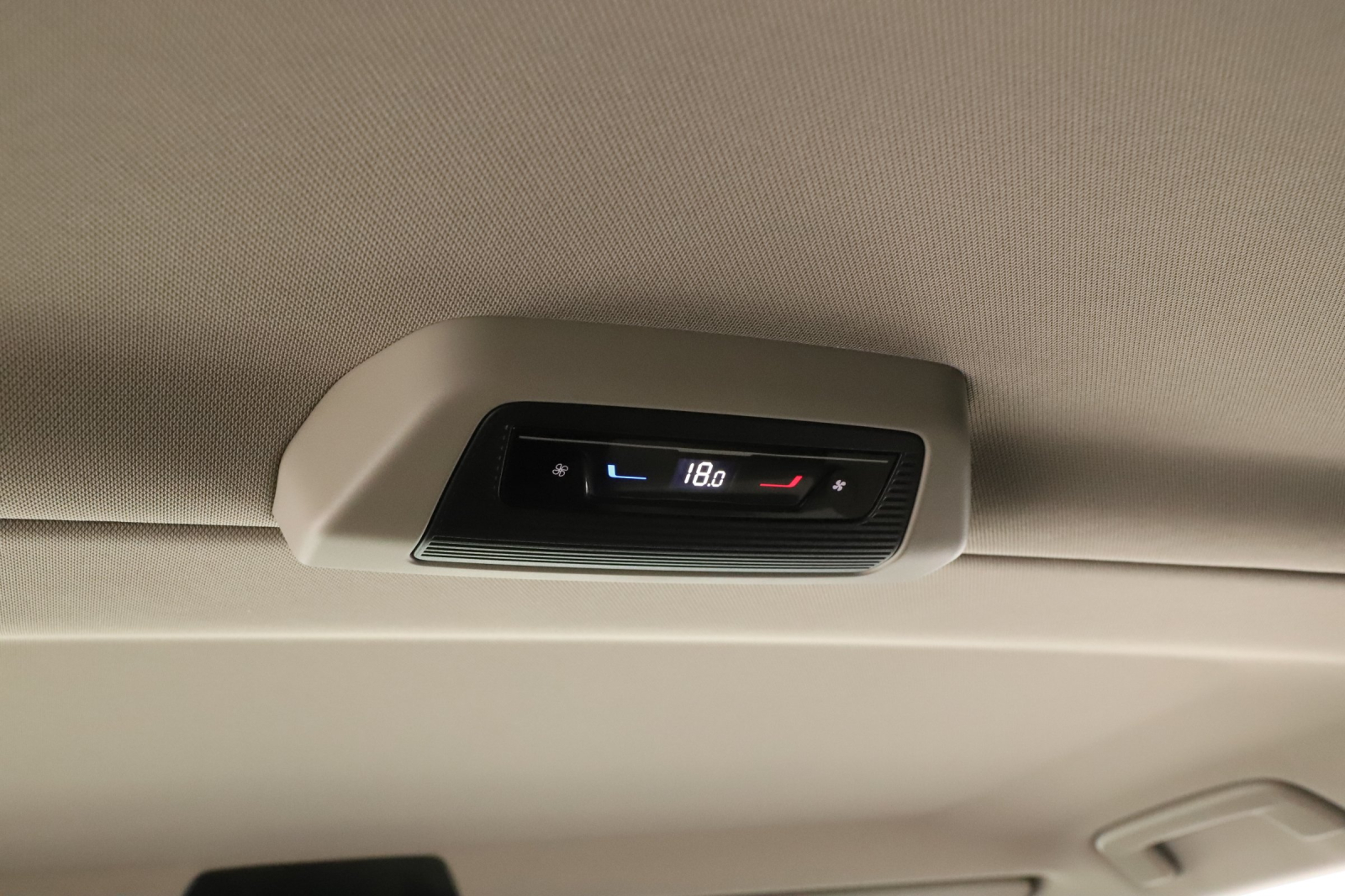 Volkswagen Multivan - 2024