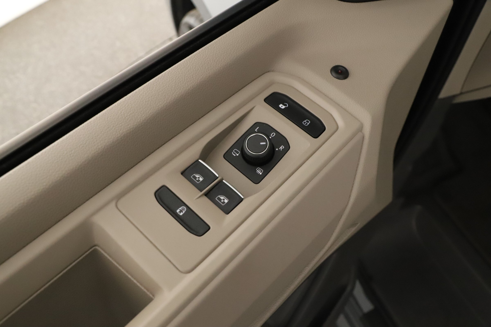 Volkswagen Multivan - 2024