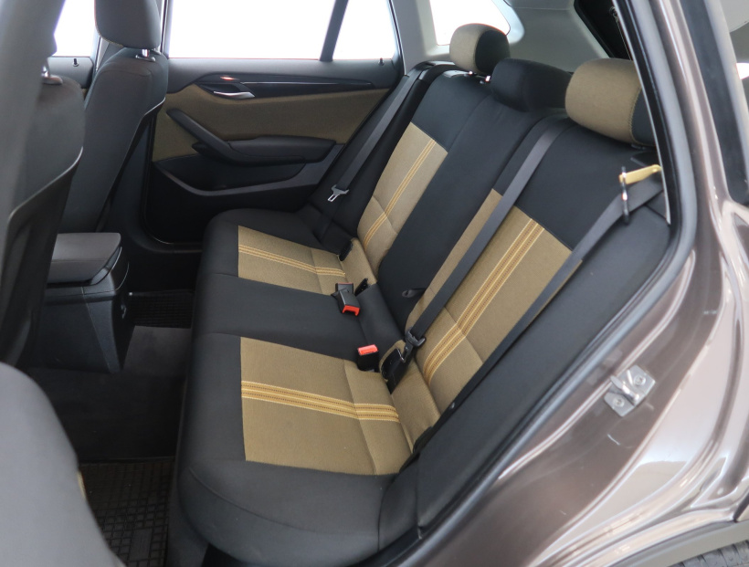 BMW X1, 2011