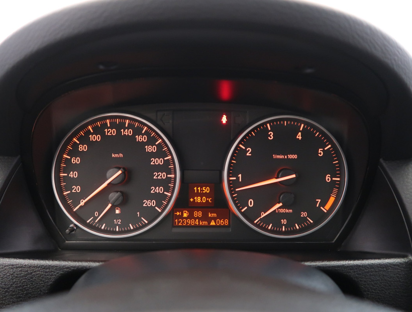 BMW X1, 2011