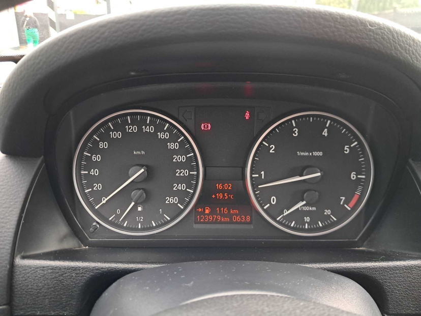 BMW X1, 2011