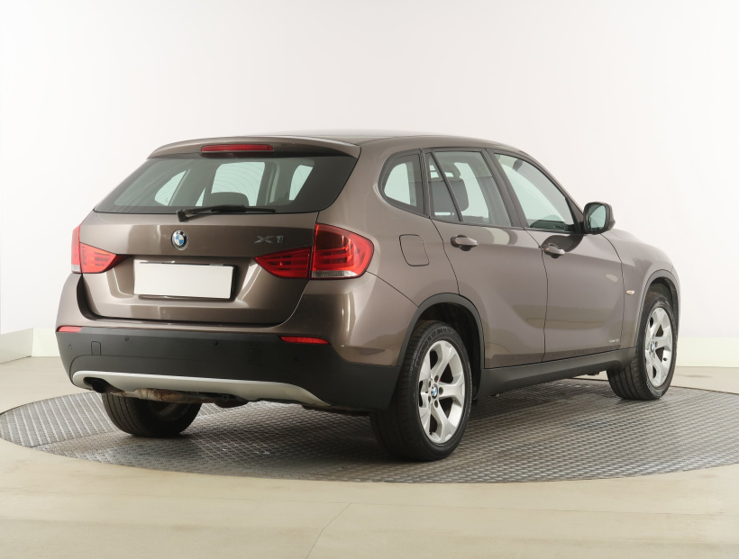 BMW X1, 2011