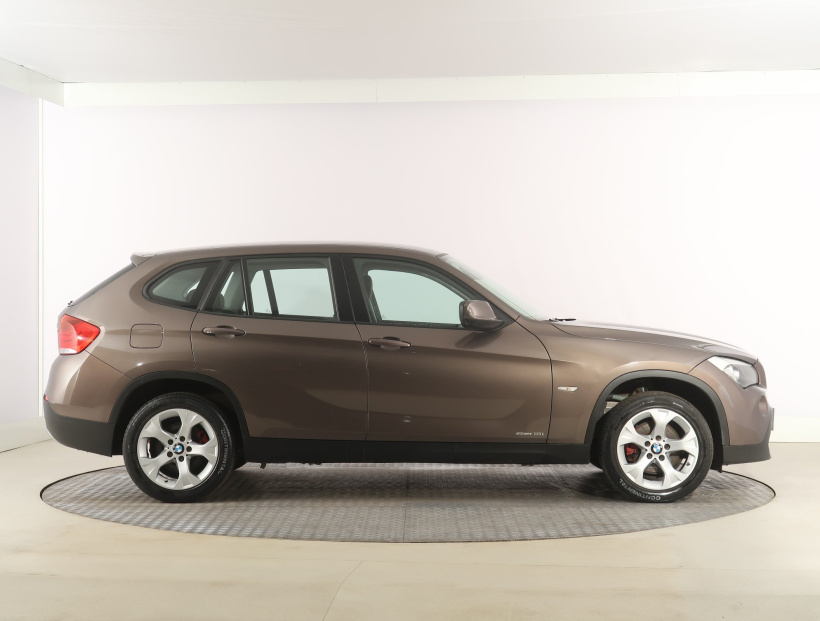 BMW X1, 2011