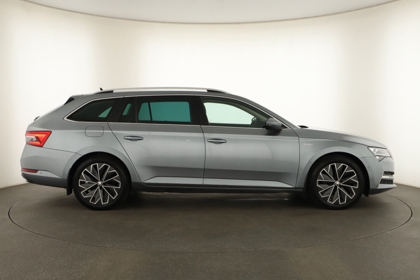 Škoda Superb, 2020