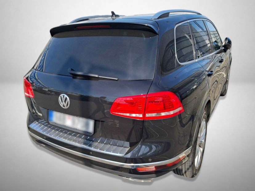 Volkswagen Touareg, 2015
