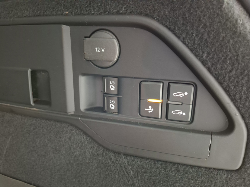 Volkswagen Touareg, 2015