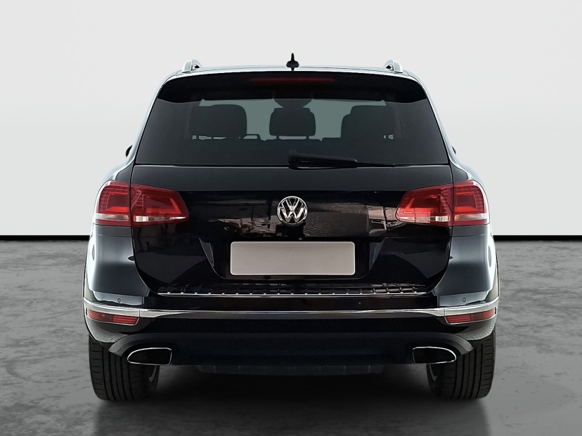 Volkswagen Touareg, 2015