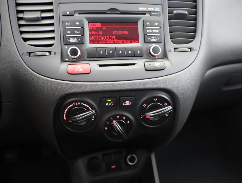 Kia Rio, 2011