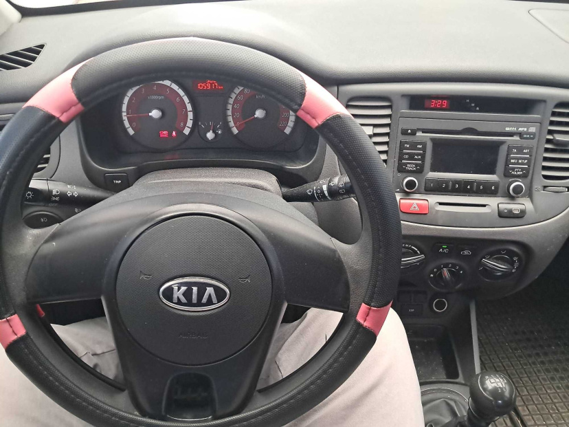 Kia Rio, 2011