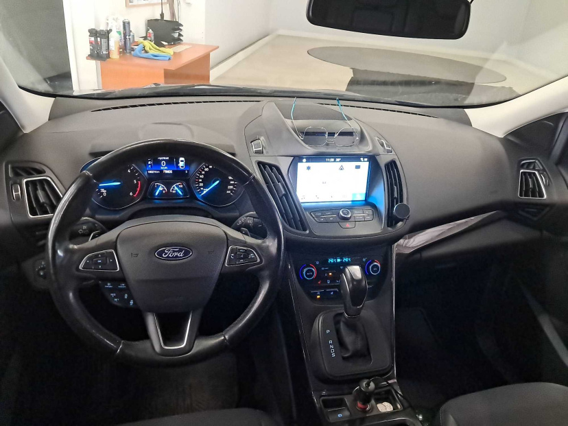 Ford Kuga, 2017