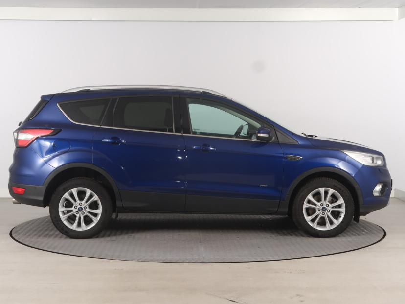 Ford Kuga, 2017