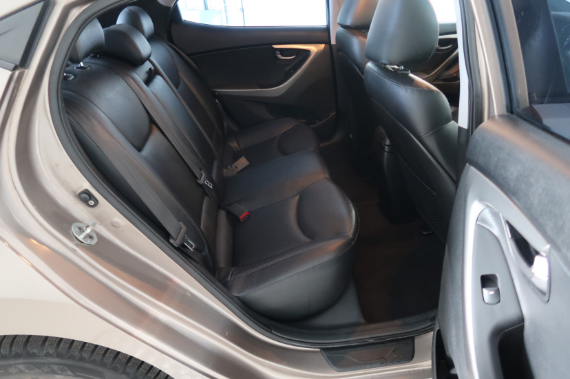 Hyundai Elantra, 2011