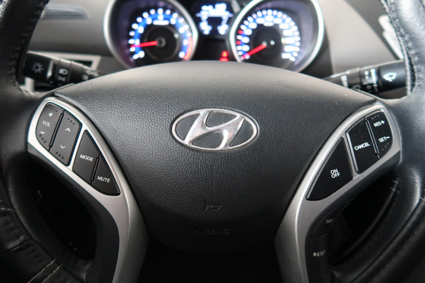 Hyundai Elantra, 2011