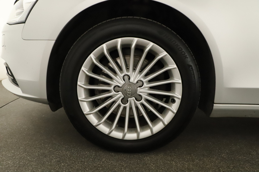 Audi A4, 2013