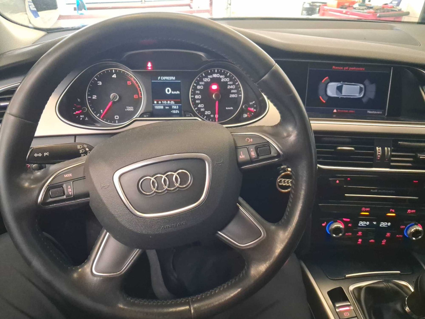 Audi A4, 2013