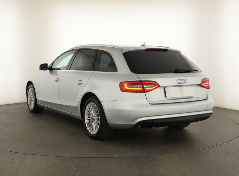 Audi A4, 2013