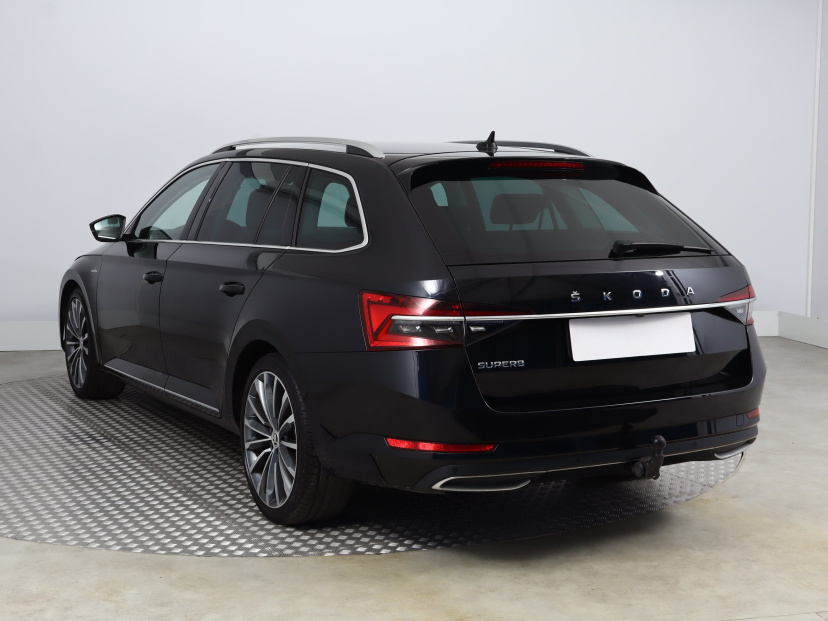 Škoda Superb, 2021