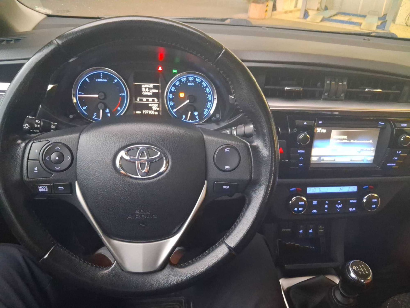 Toyota Corolla, 2013
