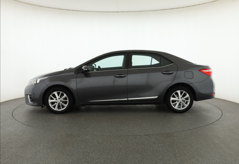 Toyota Corolla, 2013
