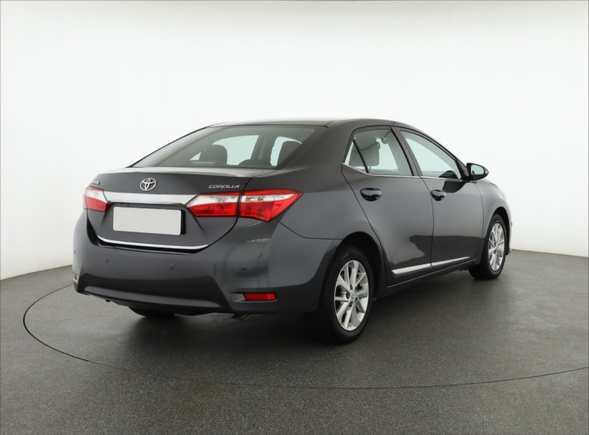 Toyota Corolla, 2013
