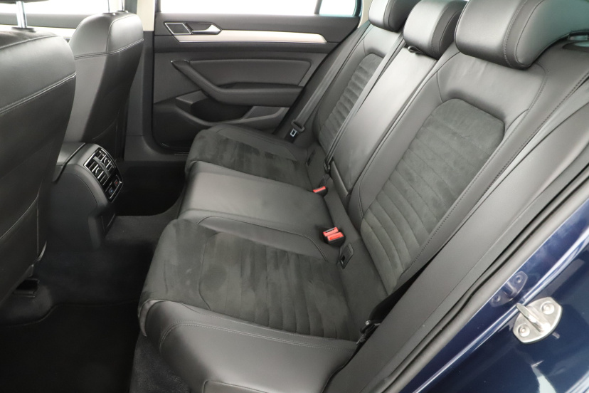 Volkswagen Passat, 2016