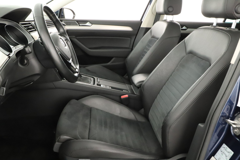 Volkswagen Passat, 2016