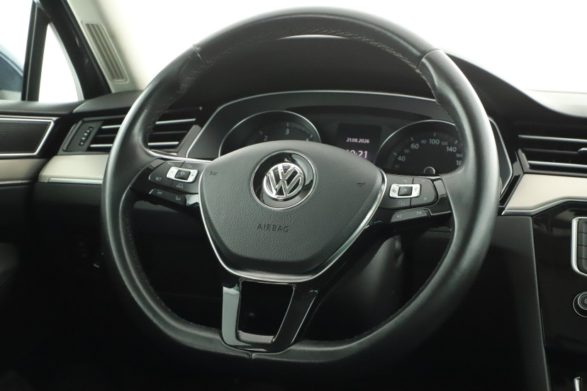 Volkswagen Passat, 2016
