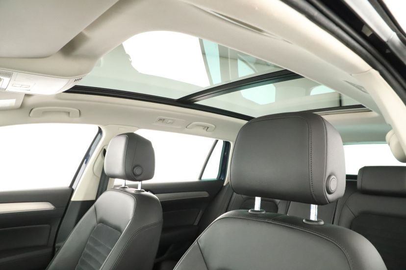 Volkswagen Passat, 2016